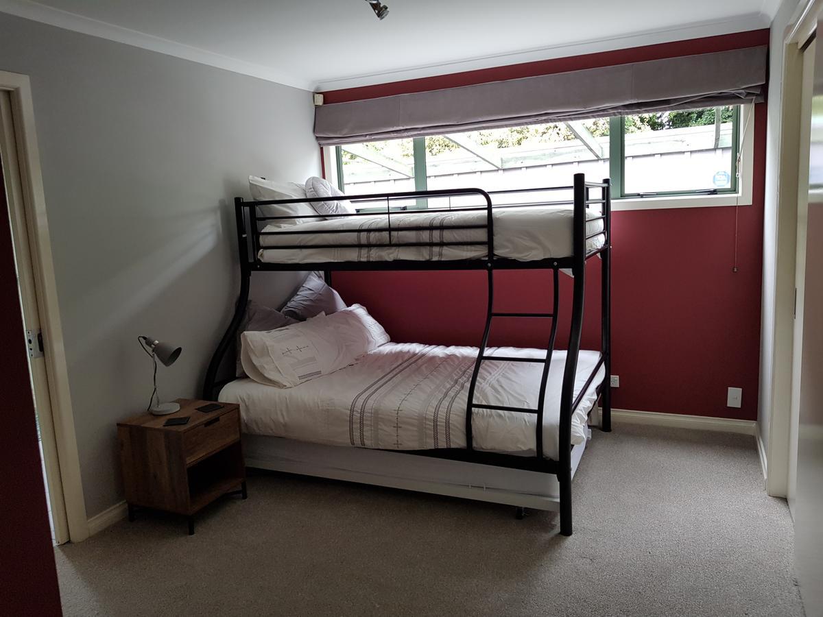 Central Taupo Townhouse Bagian luar foto