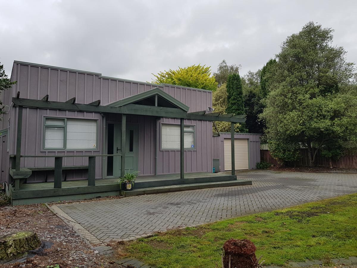 Central Taupo Townhouse Bagian luar foto